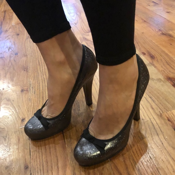 Gorgeous Marc Jacobs Heels - Picture 5 of 8